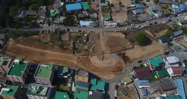 부산 기장읍성 해자 발굴 전경. 부산 기장군청 제공