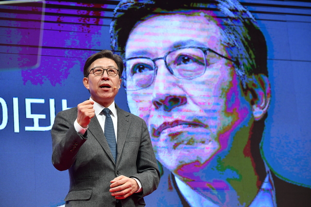 박형준 동아대 교수. 부산일보DB