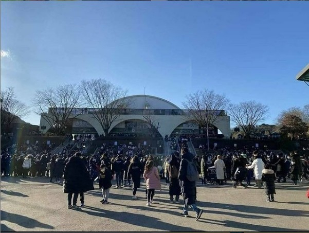온라인 커뮤니티를 통해 확산되고 있는 '크리스마스 에버랜드 근황' 사진