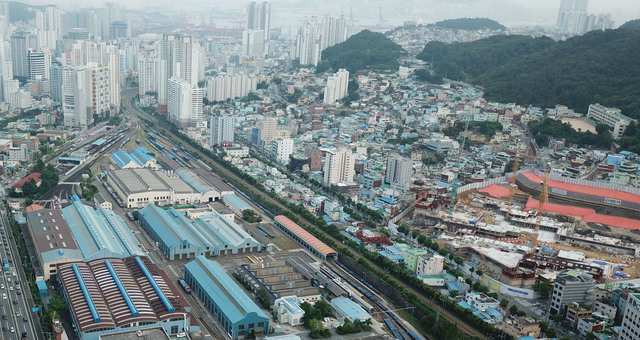 사진은 부산 '범천동 철도차량정비단 이전 사업' 부지. 부산일보DB