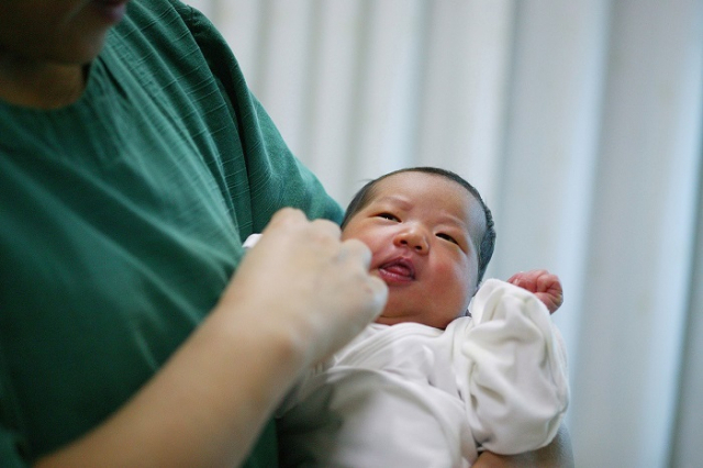 지난해 11월 부산의 출생아수가 1046명으로 월별 기준으로 역대 최저를 기록했다. 아울러 조출생률(인구 1000명당 출생아수)도 역대 가장 낮았다.
