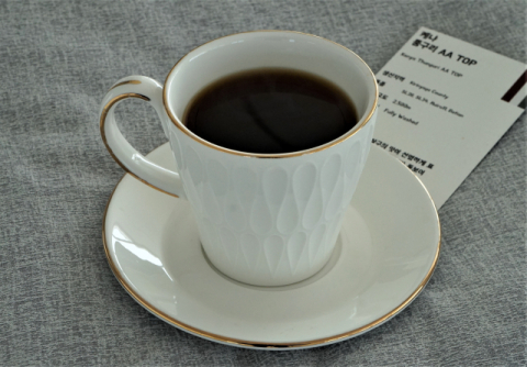 케냐 뚱구리 AA 톱