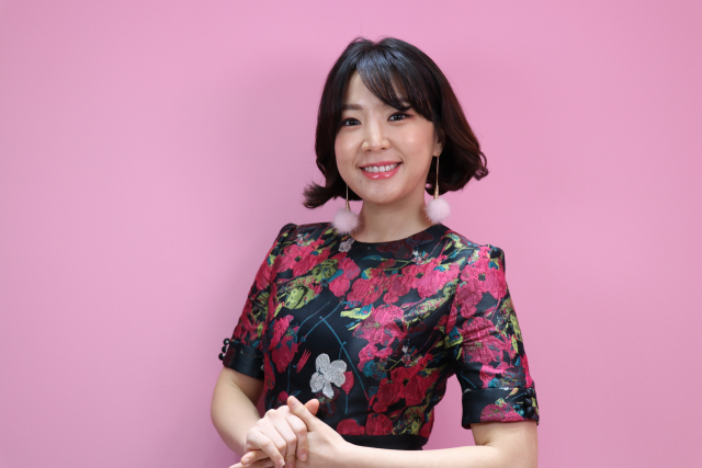 장보윤은 “대중과 뿌리부터 하나가 되어 한 줄기 꽃을 피우는 가수가 되고 싶다”고 말했다. 장보윤 제공