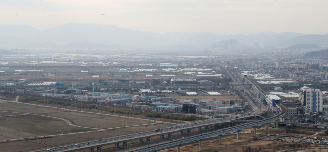 부산시는 ‘부산연구개발특구(첨단복합지구) 조성사업’이 예비타당성조사를 통과해 본격적으로 추진된다고 24일 밝혔다. 부산 강서구 대저동 사업 예정지. 강선배 기자 ksun@