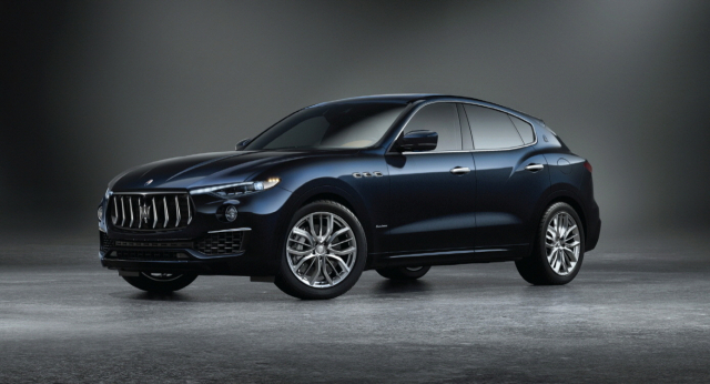 마세라티, 부산 센텀시티에 르반떼 모바일 쇼룸 오픈.jpg