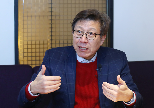 국민의힘 부산시장 후보로 선출된 박형준 동아대 교수. 부산일보DB