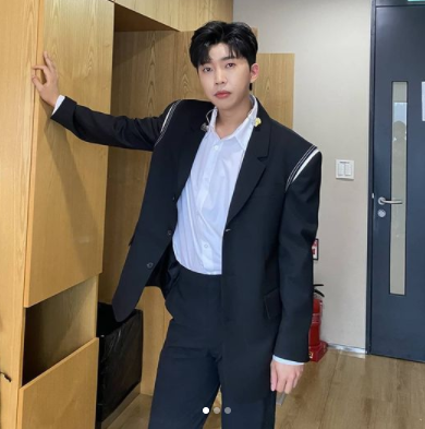 사진은 임영웅 인스타그램