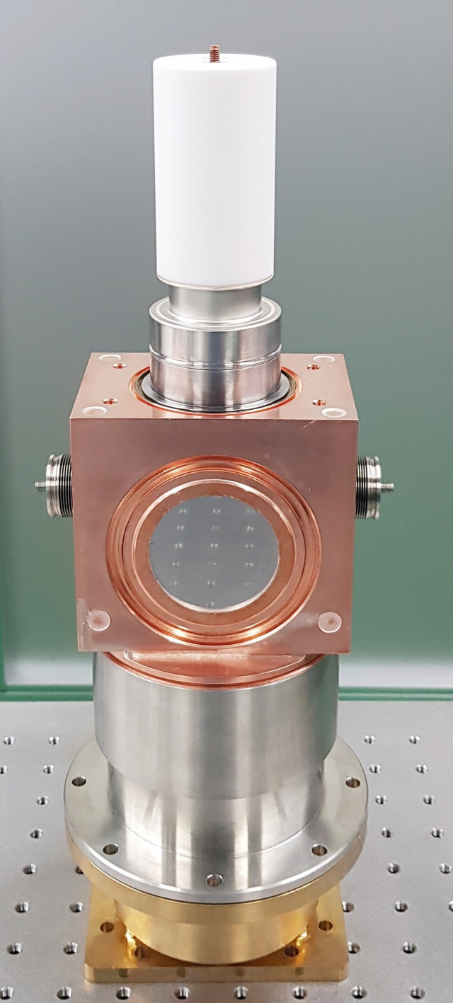 한국전기연구원(KERI)이 개발한 '의료·산업용 MW급 마그네트론' 장치. KERI 제공