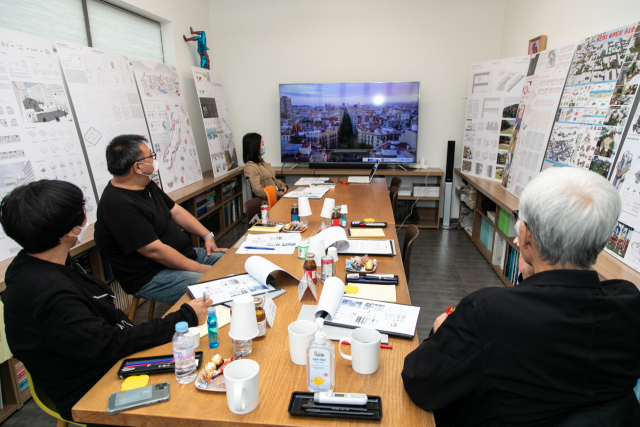 지난해 부산국제건축디자인워크숍 최종 심사 모습. 부산건축제 제공