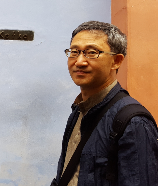 소설가 정광모. 부산일보 DB