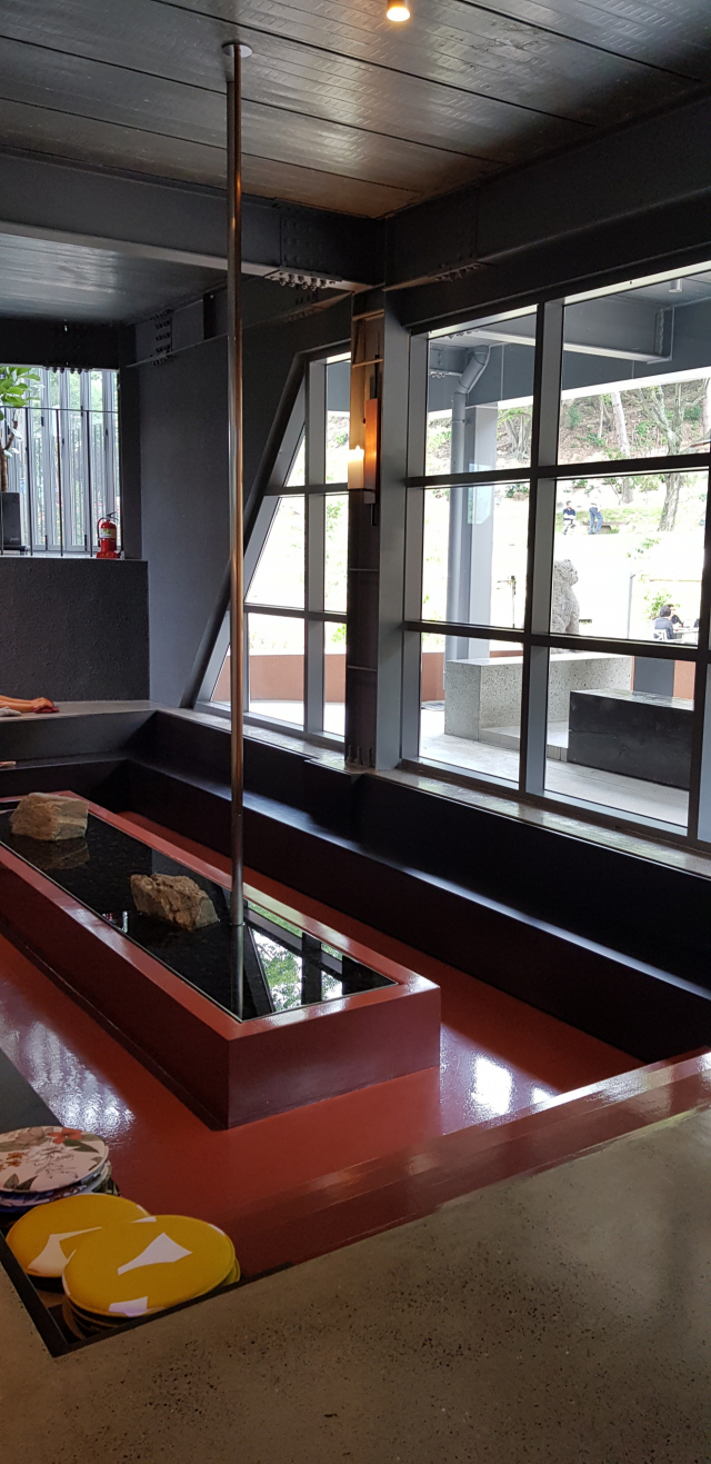 카페 도토리 1층 수공간. 정달식 선임 기자