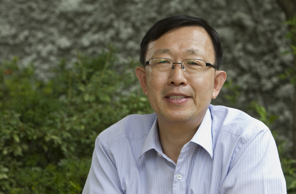 강신준 동아대 교수.