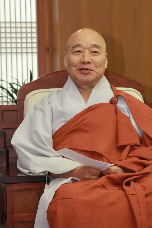 범어사 금강암 정만 주지 스님.