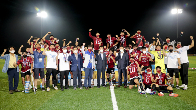 고교 축구 유망주의 산실인 2021년 추계 전국고등학교 축구대회가 경남 진주고의 우승으로 13일간의 대장정을 성공적으로 마무리됐다. 합천군 제공