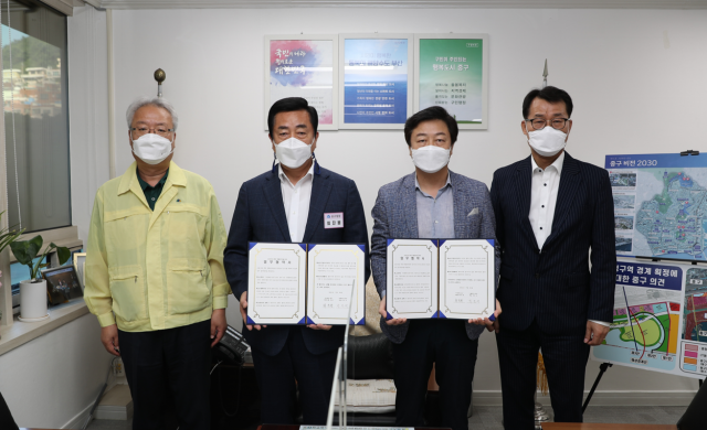 부산 중구-㈜클라우드스토리, 코로나19 예방 생활방역을 위한 업무협약... - 뉴스 썸네일 이미지