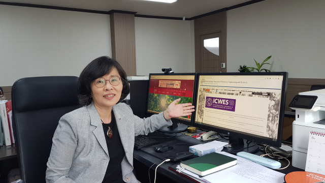 김정선 세계여성과학기술인네트워크 회장·동서대 총괄부총장