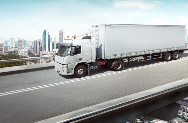 모범 화물운전자들은 사고와 법규위반은 없고 위험운전 횟수는 6.7회로 전체 화물차 운전자들의 34.1회에 비해 5분의 1에 불과했다. 이미지투데이