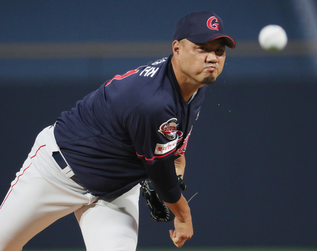 전직 프로야구 선수 송승준 씨. 부산일보 DB