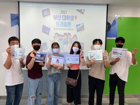 (좌에서 우로)김민수,임민식,정아연,김규영,이민우,전민욱(동서대 제공)