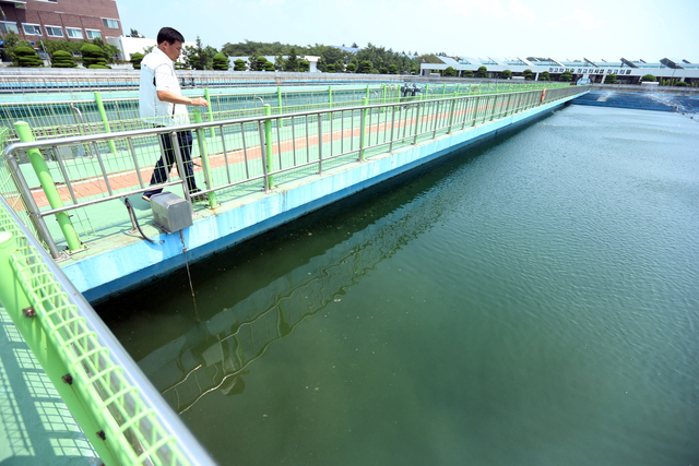 사진은 경남 함안군 칠서면에 있는 창원시 상수도사업소 칠서정수장. 부산일보DB