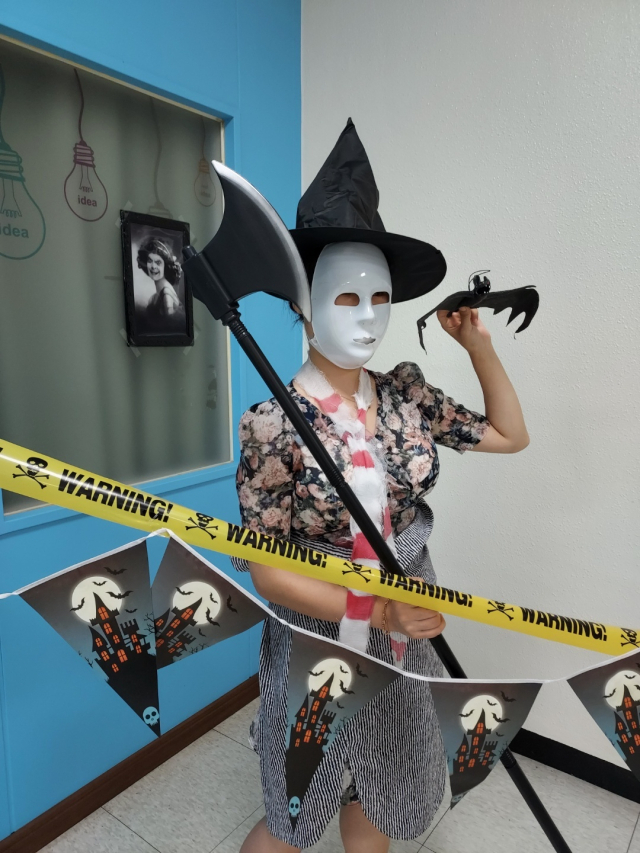 호러 캐릭터로 분장한 모습. 부산중앙도서관 제공