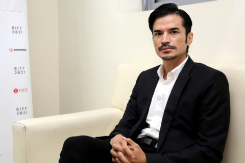 일본 배우 쇼겐이 올해 부산국제영화제(BIFF) ‘아시아영화의 창’ 섹션에 초청된 영화 ‘젠산 펀치’(GENSAN PUNCH)로 관객을 만나고 있다. 문경덕 인턴기자