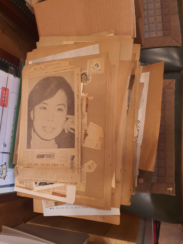 작곡가 백영호 스크랩 자료. 부산시 제공