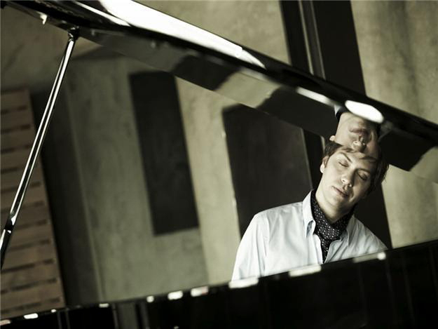 캐나다 출신의 피아니스트 스티브 바라캇. 실버트레인 제공