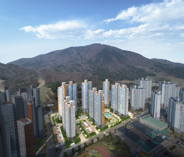 창원시 의창구에 분양한 ‘창원 무동 동원로얄듀크’ 조감도. (주)동원개발 제공