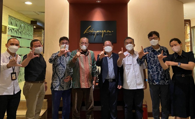 국가철도공단이 JAKPRO(자카르타 자산관리공사)의 신임 CEO 위디 아마나스토와 면담을 가진 후 기념촬영을 하고 있다. 국가철도공단