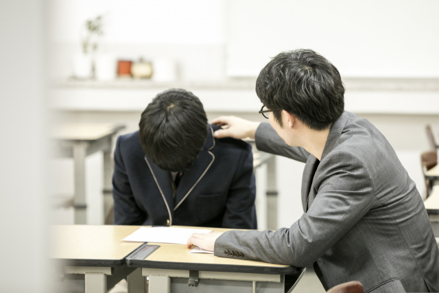 출발선에서 등수는 중요하지 않다. 전문가들은 수험생들에게 힘든 마음을 털어놓으라고 조언한다. 부산일보DB