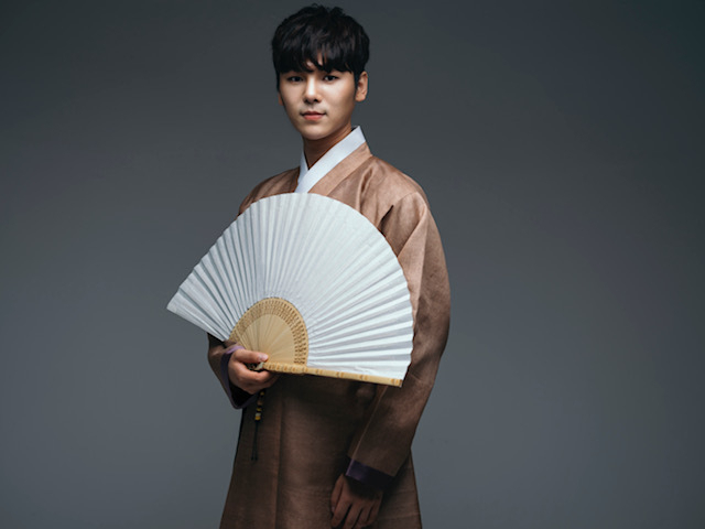 '국악 아이돌'로 불리는 김준수가 내년 4월 부산문화회관을 찾는다. 부산문화회관 제공