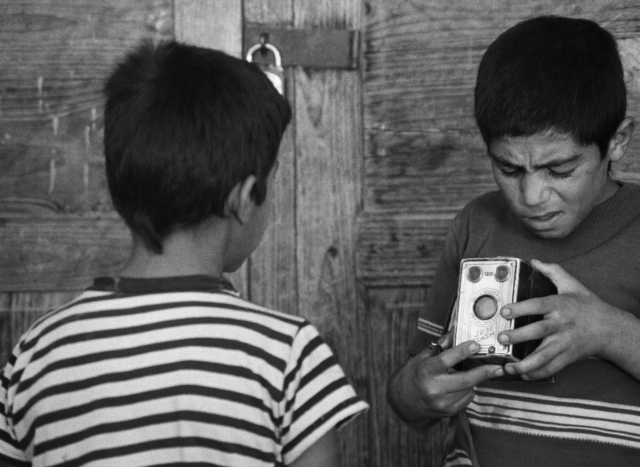 압바스 키아로스타미의 장편 데뷔작 '여행자'(1974). 영화의전당 제공