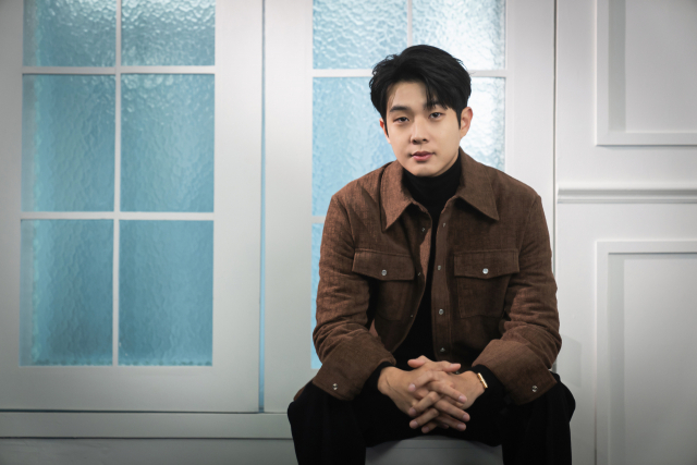 배우 최우식이 드라마 ‘그해 우리는’과 영화 ‘경관의 피’로 대중을 만나고 있다. 에이스메이커무비웍스 제공