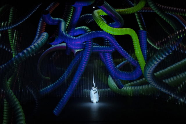 안은미 컴퍼니 '드래곤즈' 공연 장면. 부산문화회관 제공