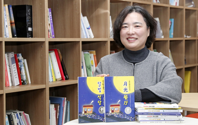 이분희 작가. 김종진 기자 kjj1761@