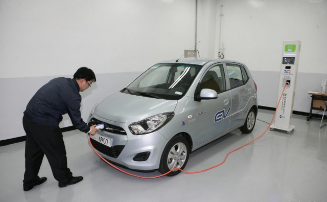 전기자동차 블루온. 울산시 제공