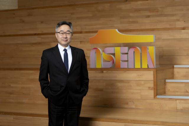 이인혁 제3대 아세안문화원장.