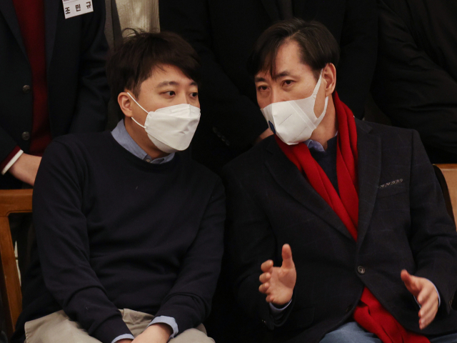 국민의힘 이준석 대표(왼쪽)와 하태경 의원. 연합뉴스 자료사진