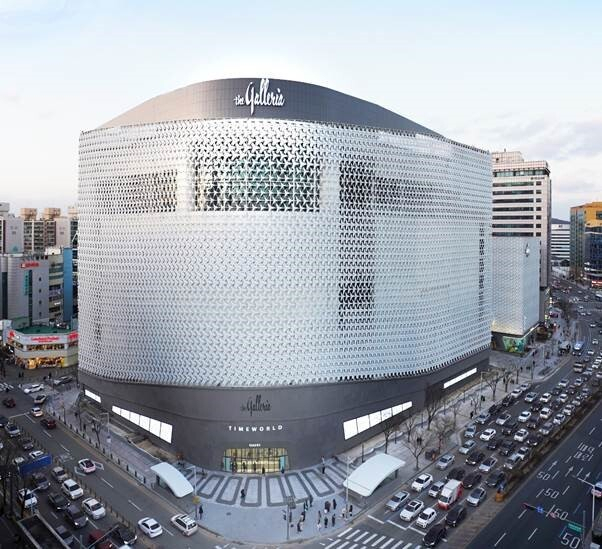 지진안전시설물로 인증된 대전 한화갤러리아타임월드백화점. 국토안전관리원 제공