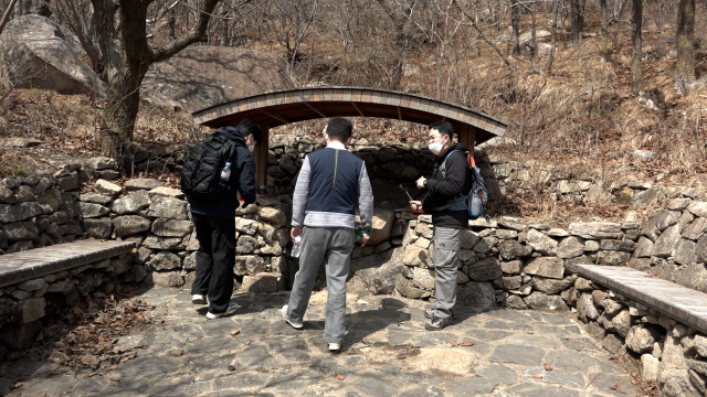 고당샘은 온천천과 대천천의 원류이자, 부산에서 가장 높은 곳에 위치한 '샘'이다.