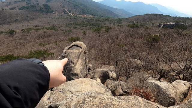 드디어 금빛 물고기가 놀았다는 전설의 금샘을 만났다.