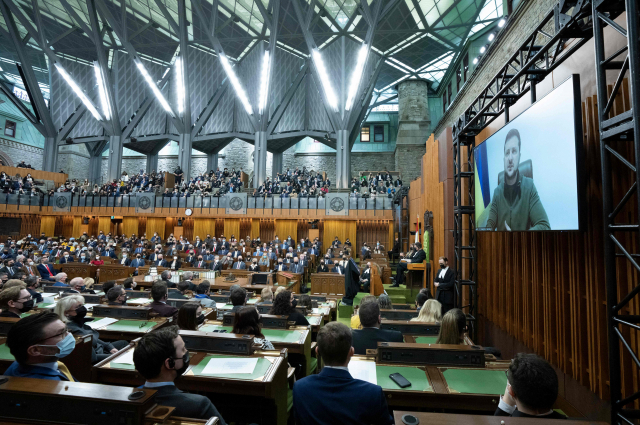 볼로디미르 젤렌스키 우크라이나 대통령이 지난 3월 15일(현지시간) 캐나다 의회에서 화상으로 연설하고 있다. AFP연합뉴스