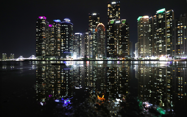 APEC 2025 부산 Art & Light Festival 센텀시티 마린시티 미디어아트 야경 사진