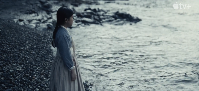 아버지가 돌아가신 후 선자가 슬픔 속에 바닷가를 찾는 장면은 부산 영도구 태종대 자갈마당에서 촬영됐다. 애플TV+ 화면 캡처