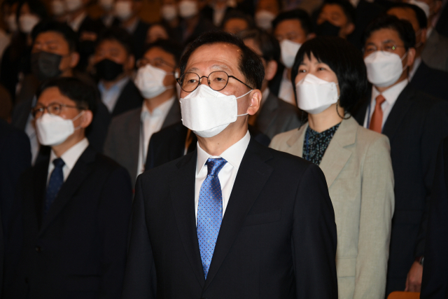 조승환 제22대 해양수산부 장관이 11일 오전 10시 정부세종청사에서 해수부 직원들이 참석한 가운데 취임식을 갖고 본격적인 업무를 시작했다. 해수부 제공