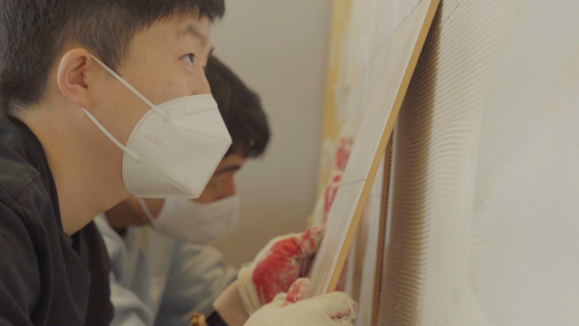 오와 열을 맞춰 붙이는 건 쉬워보이지만 엄청난 집중력을 필요로합니다.