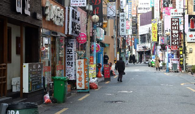 부산 서면의 상가 거리. 부산일보DB