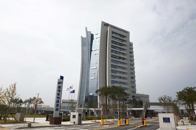 한국농어촌공사가 농어민을 대상으로 지하수 개발과 지질 조사 지원을 하기 위해 기술나눔센터를 발족했다. 사진은 전남광주혁신도시에 있는 한국농어촌공사. 부산일보 DB