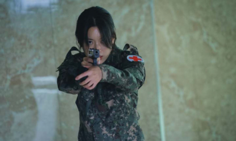 배우 한효주와 박형식이 연기 호흡을 맞춘 tvN 드라마 ‘해피니스’도 웹툰으로 새롭게 탄생했다. 사진은 드라마 스틸 컷. tvN 제공